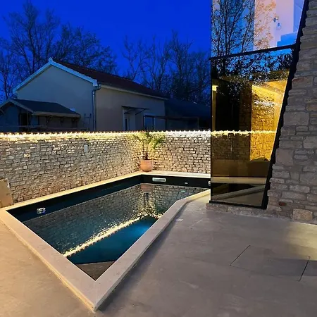 Casa Giulia With Heated Pool וילה פריבלאקה