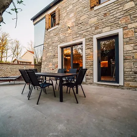 וילה Casa Giulia With Heated Pool *