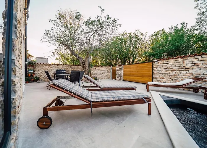 Vila Casa Giulia With Heated Pool *