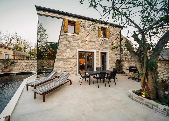 Casa Giulia With Heated Pool Vila