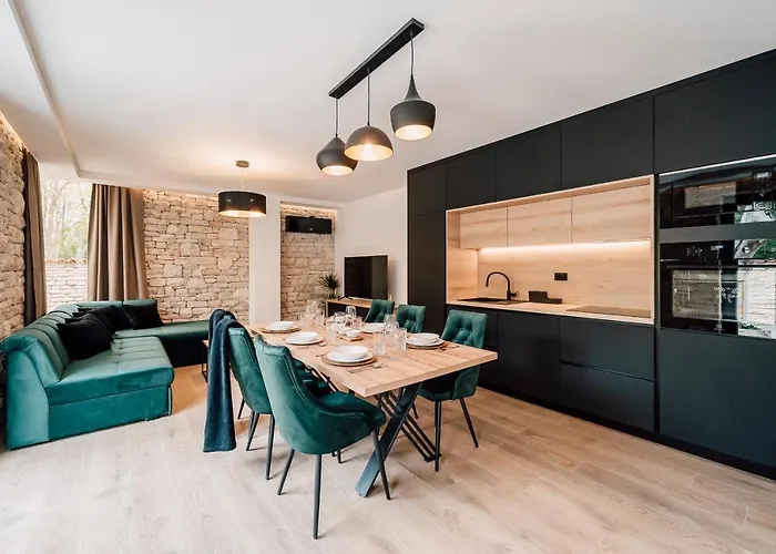 Вилла Casa Giulia With Heated Pool Привлака