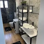 Casa Giulia With Heated Pool * Privlaka (Zadar)