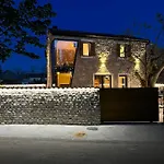 Villa Casa Giulia With Heated Pool