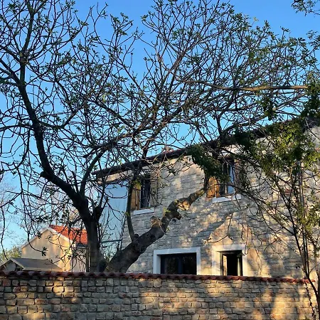 Casa Giulia With Heated Pool Villa *