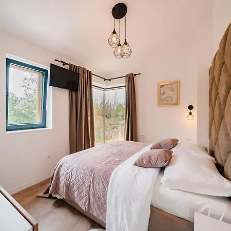 Casa Giulia With Heated Pool *