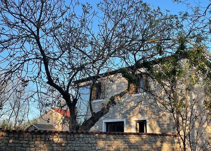 Casa Giulia With Heated Pool Villa *