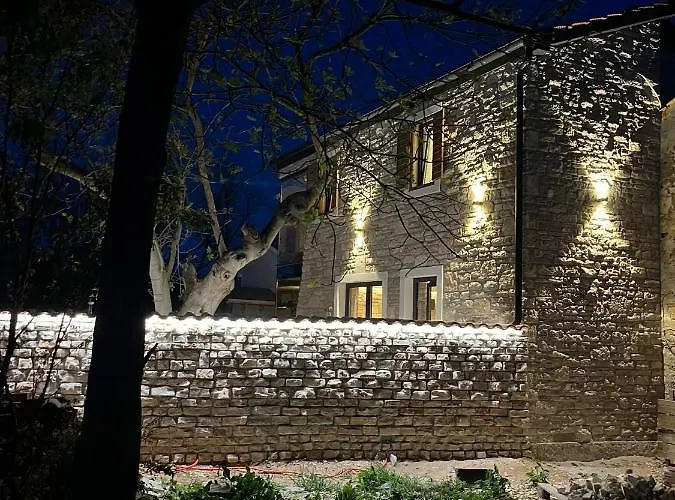 Villa Casa Giulia With Heated Pool Privlaka