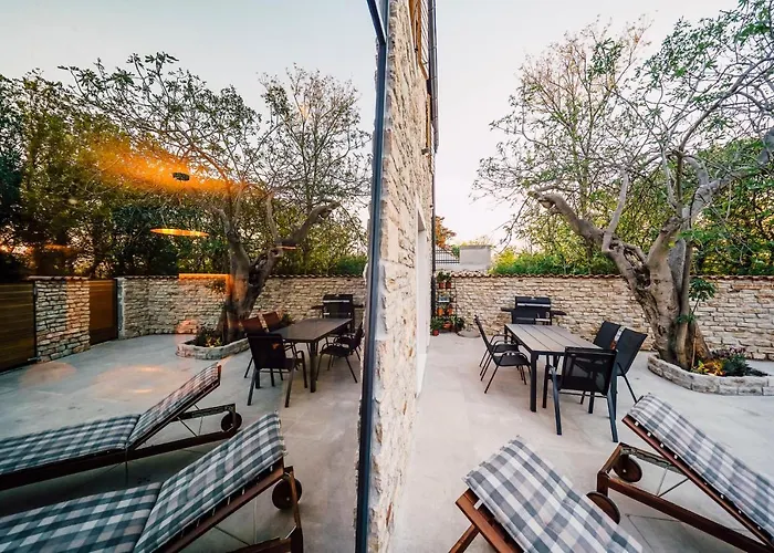 Casa Giulia With Heated Pool Privlaka (Zadar)