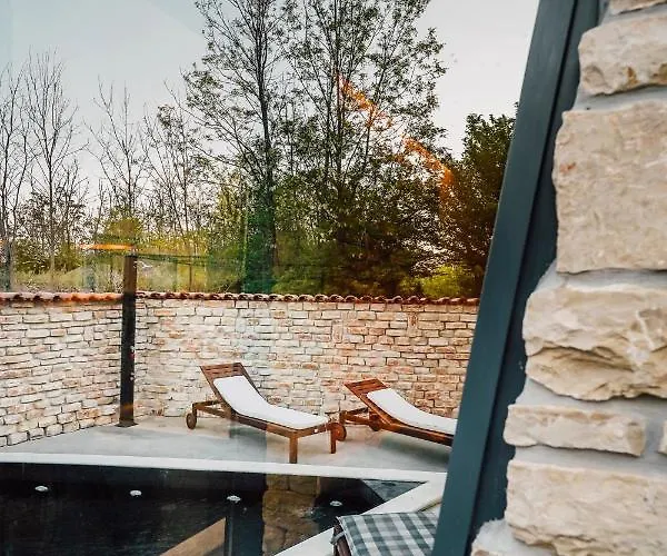 Casa Giulia With Heated Pool Villa